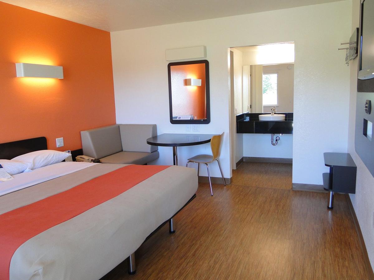 Motel 6-Youngstown, Oh מראה חיצוני תמונה